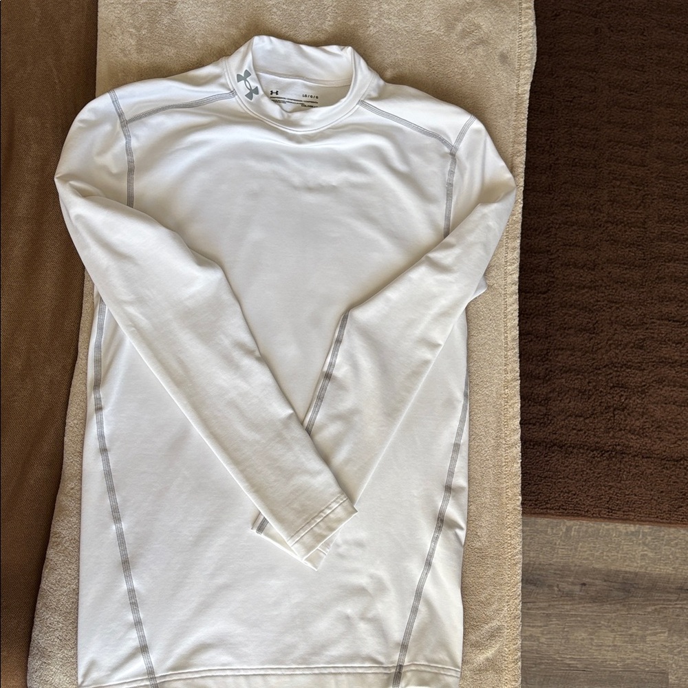 Under Armour, cold gear compression shirt – men’s Large – White